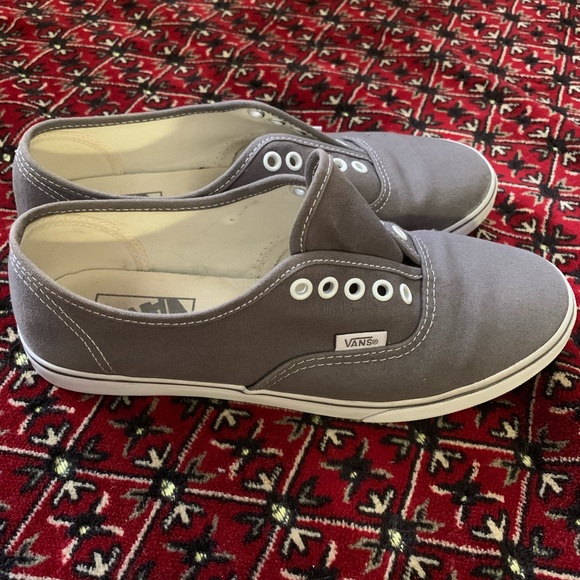Vans shoes - Picture 2 of 2